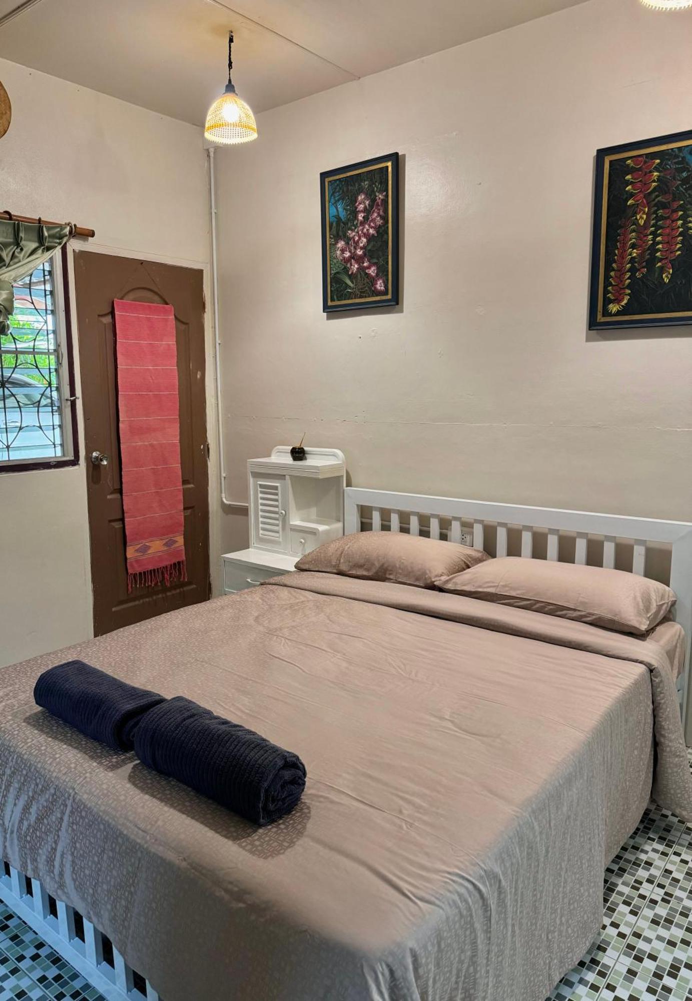 River Flow House Bangtanod Photharam Habitación foto