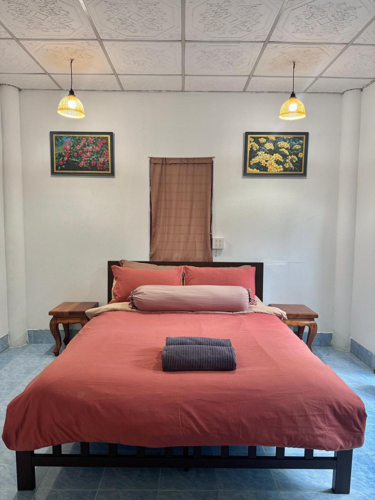 River Flow House Bangtanod Photharam Exterior foto